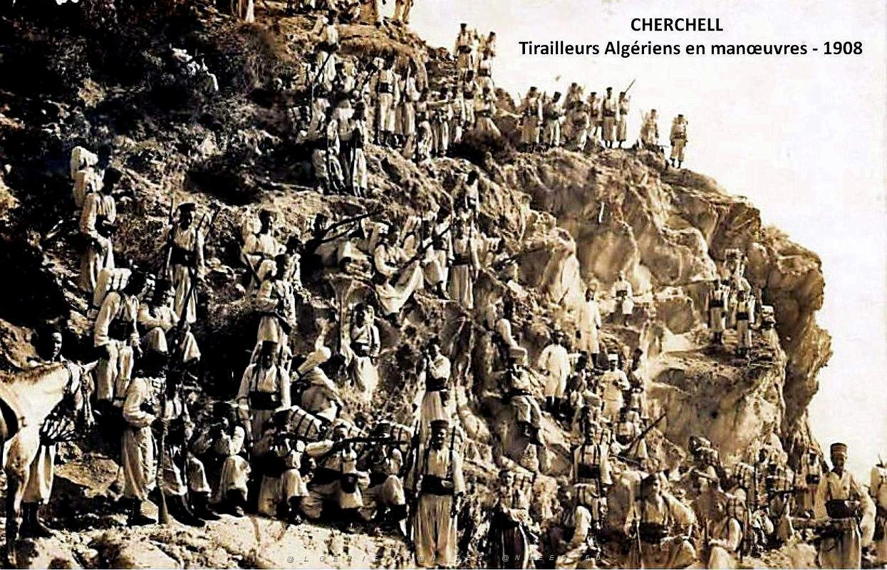 Cherchell - Tirailleurs Algeriens en Maoeuvres - 1908.jpg